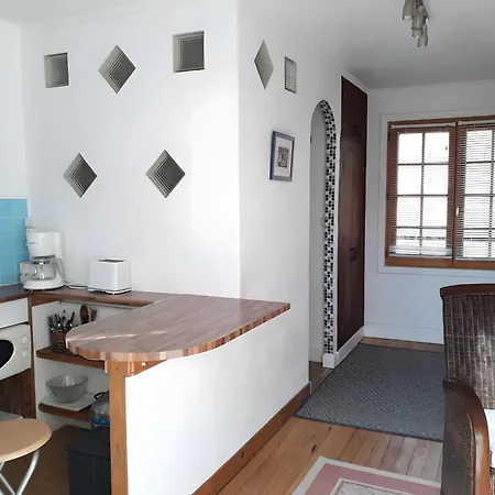 L'inattendue 库尔瑟勒·苏尔·梅尔